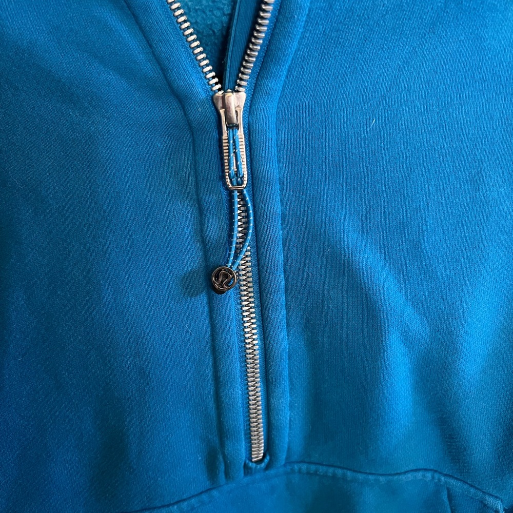Poolside Lululemon scuba M/L - Picture 2 of 3